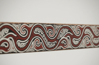 The Cultural Significance of Maori Kowhaiwhai Rafter Painting in Pattern Design